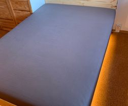 postel masiv borovice 140x200